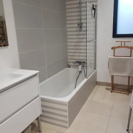 Prázdninový dům Noelia Maison Familiale 120m2 A 300m De La De Bonne Source